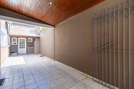 26_photo/94dce6bb37.70d34e1d457a0501-ATLAS-deb54290-1b05-4d2e-be23-2908d7da2ea0.jpg de casa à venda com 3 quartos, 181m² em São Lourenço, Curitiba