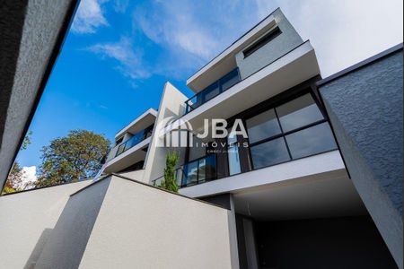 3_photo/94dce6bc63.813e0fc0a92df6ab-ATLAS-32e30fa9-2ced-42f4-a590-3ede0479fa4a.jpg de casa à venda com 0 quarto, 165m² em São Lourenço, Curitiba