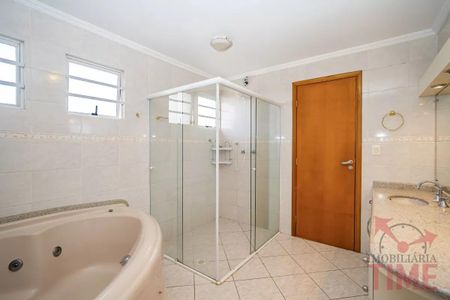 29_photo/94dce6bc67.5b1ffa6849bccbd1-ATLAS-0de6fef4-d1b1-425c-9e20-a93a3316ca53.jpg de casa à venda com 5 quartos, 600m² em São Lourenço, Curitiba