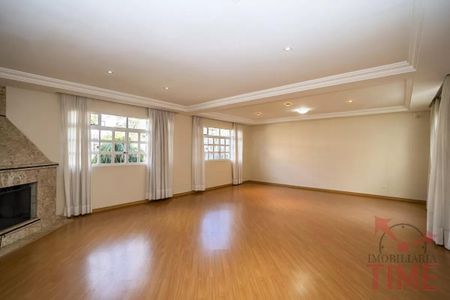 4_photo/94dce6bc67.5b1ffa6849bccbd1-ATLAS-20ad1573-bfca-4a54-8589-3da04ffd104e.jpg de casa à venda com 5 quartos, 600m² em São Lourenço, Curitiba