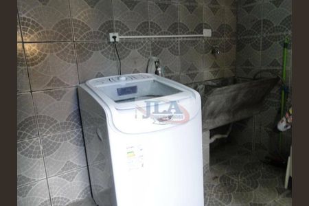 20_photo/94dce6bc71.8a706a3c1c8a5b40-ATLAS-7af7d1ea-3f71-4562-8158-791c33bf83ed.jpg de casa à venda com 3 quartos, 200m² em São Lourenço, Curitiba