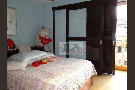 6_photo/94dce6bc71.8a706a3c1c8a5b40-ATLAS-9f734e04-17b0-4f1b-a6ba-455a13900af0.jpg de casa à venda com 3 quartos, 200m² em São Lourenço, Curitiba