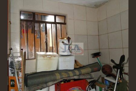 21_photo/94dce6bc71.8a706a3c1c8a5b40-ATLAS-cc1acd8e-a04d-49a9-b055-bfbd85008a2f.jpg de casa à venda com 3 quartos, 200m² em São Lourenço, Curitiba