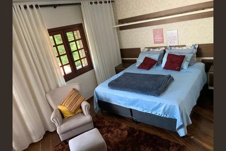 20_photo/94dce6bc71.cbbfd4a03055828f-ATLAS-5a0c1930-96c3-42d9-aea7-6b0772978d97.jpg de casa à venda com 3 quartos, 260m² em São Lourenço, Curitiba