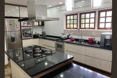 48_photo/94dce6bc71.cbbfd4a03055828f-ATLAS-6d84d126-de16-45a8-b8ed-8708834a5ca3.jpg de casa à venda com 3 quartos, 260m² em São Lourenço, Curitiba