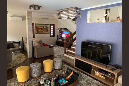 8_photo/94dce6bc71.cbbfd4a03055828f-ATLAS-9caded18-4419-48d5-a46b-b7bd4ebc96b8.jpg de casa à venda com 3 quartos, 260m² em São Lourenço, Curitiba