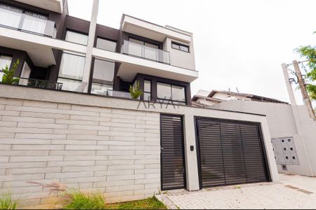 2_photo/94dce6bc89.f10fdaa971d37a97-ATLAS-0fff8e99-e51c-4aa0-bc35-57c71f34cc5e.jpg de casa à venda com 3 quartos, 165m² em São Lourenço, Curitiba