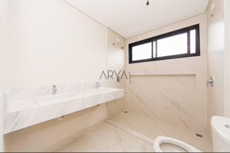 18_photo/94dce6bc89.f10fdaa971d37a97-ATLAS-a68cb75d-c0c4-44c8-818e-fb87d15b217b.jpg de casa à venda com 3 quartos, 165m² em São Lourenço, Curitiba