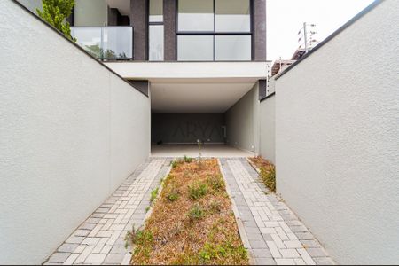 25_photo/94dce6bc89.f10fdaa971d37a97-ATLAS-c10b8633-30f3-4cf3-aa45-7b4b31350184.jpg de casa à venda com 3 quartos, 165m² em São Lourenço, Curitiba