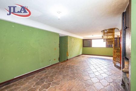 7_photo/94dce6bcdf.2c15601846e0cf59-ATLAS-34f6ee3b-5add-4282-a50d-021de932e1ed.jpg de casa à venda com 5 quartos, 779m² em São Lourenço, Curitiba