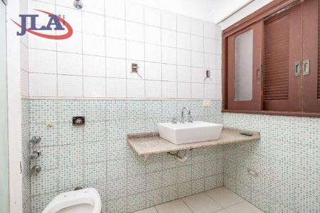 38_photo/94dce6bcdf.2c15601846e0cf59-ATLAS-8bc89600-8970-4622-b4a1-19edac7b092d.jpg de casa à venda com 5 quartos, 779m² em São Lourenço, Curitiba