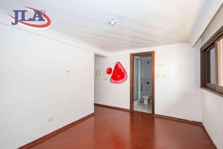 37_photo/94dce6bcdf.2c15601846e0cf59-ATLAS-cc0d27b0-0cef-4e11-a7ce-54c080cff361.jpg de casa à venda com 5 quartos, 779m² em São Lourenço, Curitiba