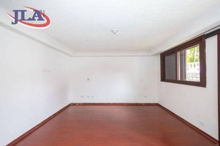 35_photo/94dce6bcdf.2c15601846e0cf59-ATLAS-f222f7a5-1eca-4a88-9e7e-5ac74335a76d.jpg de casa à venda com 5 quartos, 779m² em São Lourenço, Curitiba