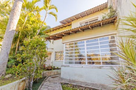 2_photo/94dce6bce1.6c5c93e045adfc60-ATLAS-b5bad517-d7c8-4887-8dde-5679aab2985f.jpg de casa à venda com 4 quartos, 498m² em São Lourenço, Curitiba