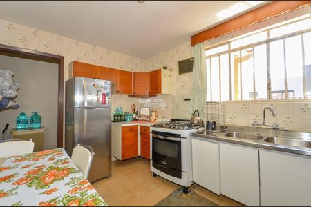 11_photo/94dce6bced.a5aae0993012fdde-ATLAS-37330e3f-720d-4713-a1ef-ef8525e26c7f.jpg de casa à venda com 4 quartos, 332m² em São Lourenço, Curitiba