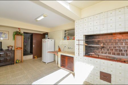 28_photo/94dce6bced.a5aae0993012fdde-ATLAS-488dbd5c-0c64-430a-b86e-891f53d6fe48.jpg de casa à venda com 4 quartos, 332m² em São Lourenço, Curitiba