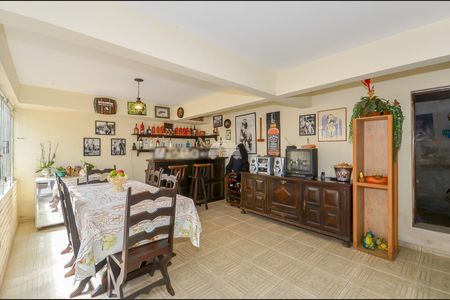 29_photo/94dce6bced.a5aae0993012fdde-ATLAS-95b4eeb8-5e90-42f0-93fb-f95bf519475d.jpg de casa à venda com 4 quartos, 332m² em São Lourenço, Curitiba