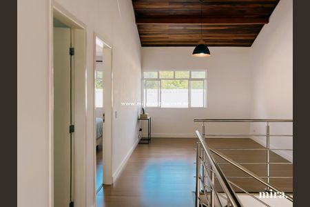 25_photo/94dce6bd43.821bca6a381fcd78-ATLAS-515e6b37-6773-4c0c-85bd-9d308d985622.jpg de casa à venda com 3 quartos, 201m² em Ahú, Curitiba