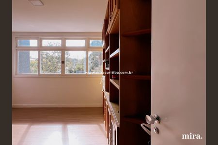 30_photo/94dce6bd43.821bca6a381fcd78-ATLAS-62b2761d-e24f-42f3-9e2f-6eb95b2dfdfa.jpg de casa à venda com 3 quartos, 201m² em Ahú, Curitiba