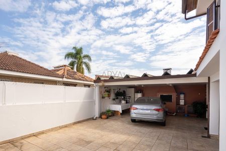 12_photo/94dce6bd51.e38f2492aa902cd9-ATLAS-069af866-aab0-4fba-b852-b24e49b4b1e0.jpg de casa à venda com 3 quartos, 248m² em Ahú, Curitiba