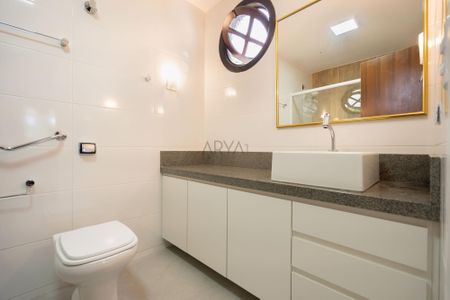 11_photo/94dce6bd51.e38f2492aa902cd9-ATLAS-471fc13d-2b0b-4687-a1d2-54b9555dedac.jpg de casa à venda com 3 quartos, 248m² em Ahú, Curitiba