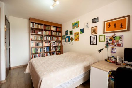 3_photo/94dce6bd51.e38f2492aa902cd9-ATLAS-e4e6fcac-9ab2-4dd1-b606-59404768bef4.jpg de casa à venda com 3 quartos, 248m² em Ahú, Curitiba