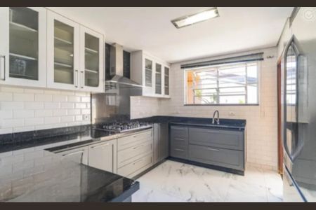 5_photo/94dce6bd57.c90f043f73090339-ATLAS-4a5bbb22-9193-4ef0-901a-2f374a105e5c.jpg de casa à venda com 3 quartos, 238m² em Ahú, Curitiba