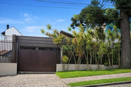 9_photo/94dce6bd57.c90f043f73090339-ATLAS-dcc48670-8846-42f5-8f8d-2ca43c86e9ff.jpg de casa à venda com 3 quartos, 238m² em Ahú, Curitiba