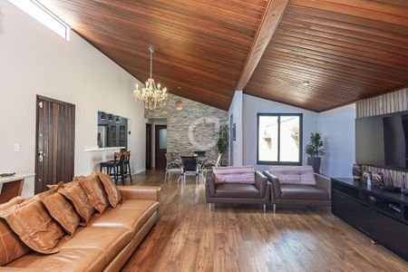 6_photo/94dce6bd57.c90f043f73090339-ATLAS-e51b9c5e-0d7e-42ba-8b2e-72a11f479b29.jpg de casa à venda com 2 quartos, 119m² em Ahú, Curitiba