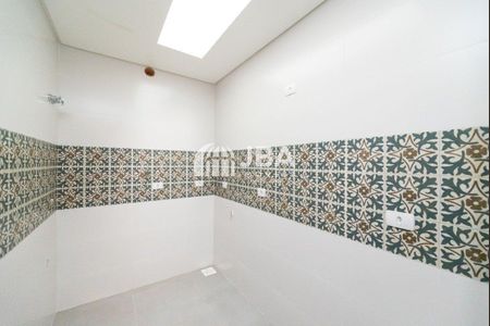 11_photo/94dce6bdbf.babca6c7f82b9010-ATLAS-374cde65-4e56-4df9-a49f-24b7368fafe9.jpg de casa à venda com 0 quarto, 174m² em Ahú, Curitiba