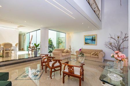 7_photo/94dce6bdf1.1a3e319d327b48ea-ATLAS-2a48b3a6-2fcb-4cde-8dbd-2aa41ff593be.jpg de casa à venda com 4 quartos, 293m² em São Lourenço, Curitiba