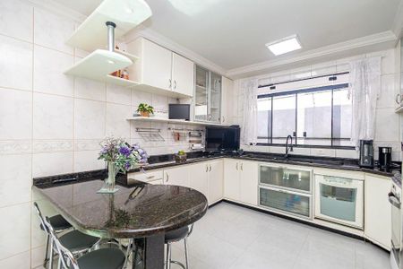 9_photo/94dce6bdf1.1a3e319d327b48ea-ATLAS-2e86f811-7ee6-40f8-814c-0bdf5cbee8f3.jpg de casa à venda com 4 quartos, 293m² em São Lourenço, Curitiba