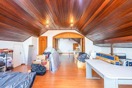 11_photo/94dce6bdf1.1a3e319d327b48ea-ATLAS-485ffc0d-d2b0-4bdd-b59e-5d34bc26123f.jpg de casa à venda com 4 quartos, 293m² em São Lourenço, Curitiba