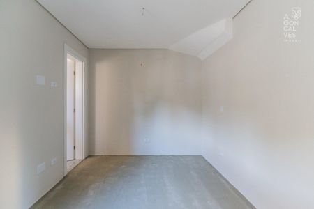 19_photo/94dce6bf53.98211145c08a4e65-ATLAS-948f2f06-4c5c-4c62-924b-52e6cd245f77.jpg de casa à venda com 3 quartos, 234m² em São Lourenço, Curitiba