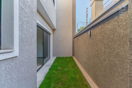 10_photo/94dce6bf53.98211145c08a4e65-ATLAS-be4614d5-b36e-4f47-a76c-68ee619eedff.jpg de casa à venda com 3 quartos, 234m² em São Lourenço, Curitiba