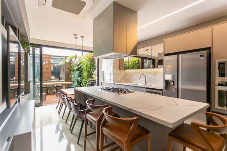 4_photo/94dce6bfbd.4a40dbf80a3f55e2-ATLAS-0e127530-2e1c-4c6d-8a30-cee5384f7433.jpg de casa à venda com 2 quartos, 236m² em São Lourenço, Curitiba