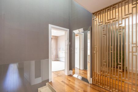 20_photo/94dce6bfbd.4a40dbf80a3f55e2-ATLAS-11adbfaa-7e89-4e81-a984-807dc665b8a6.jpg de casa à venda com 2 quartos, 236m² em São Lourenço, Curitiba