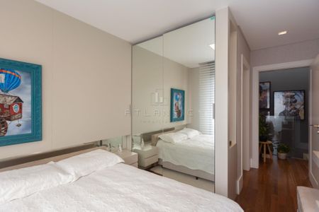 39_photo/94dce6bfbd.4a40dbf80a3f55e2-ATLAS-8294c634-7eed-4edf-8b95-4d4ae34221d5.jpg de casa à venda com 2 quartos, 236m² em São Lourenço, Curitiba