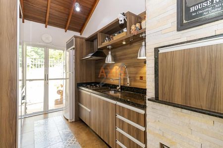 12_photo/94dce6bfd7.335f2d2eec5376d7-ATLAS-4d55e027-58a0-4fcd-9a71-e48a90238012.jpg de casa à venda com 3 quartos, 183m² em São Lourenço, Curitiba