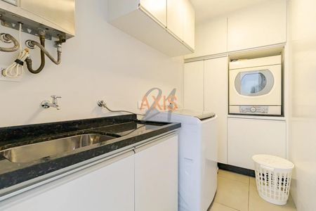 38_photo/94dce6bfd7.335f2d2eec5376d7-ATLAS-76a154ef-2640-4cc6-b8c5-9961ae73e252.jpg de casa à venda com 3 quartos, 183m² em São Lourenço, Curitiba