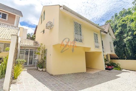 40_photo/94dce6bfd7.335f2d2eec5376d7-ATLAS-a17afbbf-6399-46a4-84e2-7050750dd0e6.jpg de casa à venda com 3 quartos, 183m² em São Lourenço, Curitiba