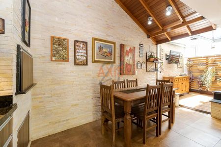 14_photo/94dce6bfd7.335f2d2eec5376d7-ATLAS-da5c6862-f879-40a7-afc0-de67e3ac9687.jpg de casa à venda com 3 quartos, 183m² em São Lourenço, Curitiba