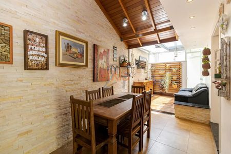 10_photo/94dce6bfd7.335f2d2eec5376d7-ATLAS-dc0fe9a0-6077-40be-a109-669ddf4a188a.jpg de casa à venda com 3 quartos, 183m² em São Lourenço, Curitiba