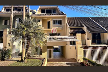 4_photo/94dce6bfe1.ceff8192393c33de-ATLAS-3e4d7a72-d1da-40ec-8957-332c9ff9a90d.jpg de casa à venda com 4 quartos, 248m² em São Lourenço, Curitiba
