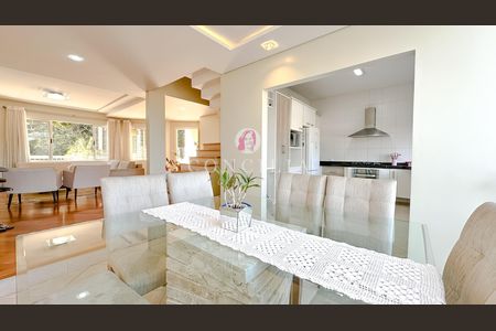 7_photo/94dce6bfe1.ceff8192393c33de-ATLAS-69fa61ef-083d-41d8-952b-f2691b42dbf3.jpg de casa à venda com 4 quartos, 248m² em São Lourenço, Curitiba