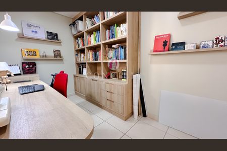 8_photo/94dce6bfe1.ceff8192393c33de-ATLAS-a74effcd-ad5b-4c68-b2b7-13fa96bf00f9.jpg de casa à venda com 4 quartos, 248m² em São Lourenço, Curitiba