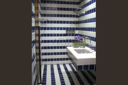 4_photo/94dce6c281.fad97a88a53e9b6a-ATLAS-0bfe8e1f-692f-49da-b89f-8eac32ec6d43.jpg de casa à venda com 3 quartos, 445m² em São Lourenço, Curitiba