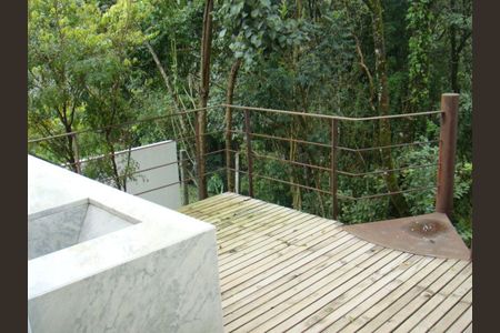 8_photo/94dce6c281.fad97a88a53e9b6a-ATLAS-8fb2f8c0-c77d-4ebb-b140-17279c73e577.jpg de casa à venda com 3 quartos, 445m² em São Lourenço, Curitiba