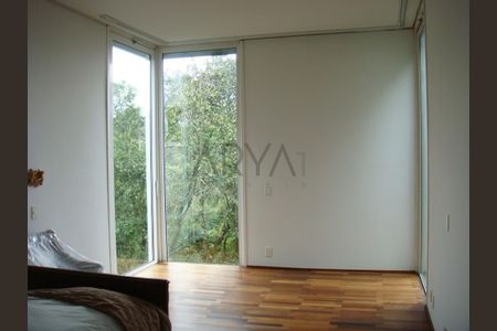 11_photo/94dce6c281.fad97a88a53e9b6a-ATLAS-b0eba455-964f-4b0e-b871-593a965f5ec6.jpg de casa à venda com 3 quartos, 445m² em São Lourenço, Curitiba