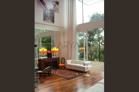 2_photo/94dce6c281.fad97a88a53e9b6a-ATLAS-b47956a8-8fcd-4e23-8618-77eaf34ce876.jpg de casa à venda com 3 quartos, 445m² em São Lourenço, Curitiba